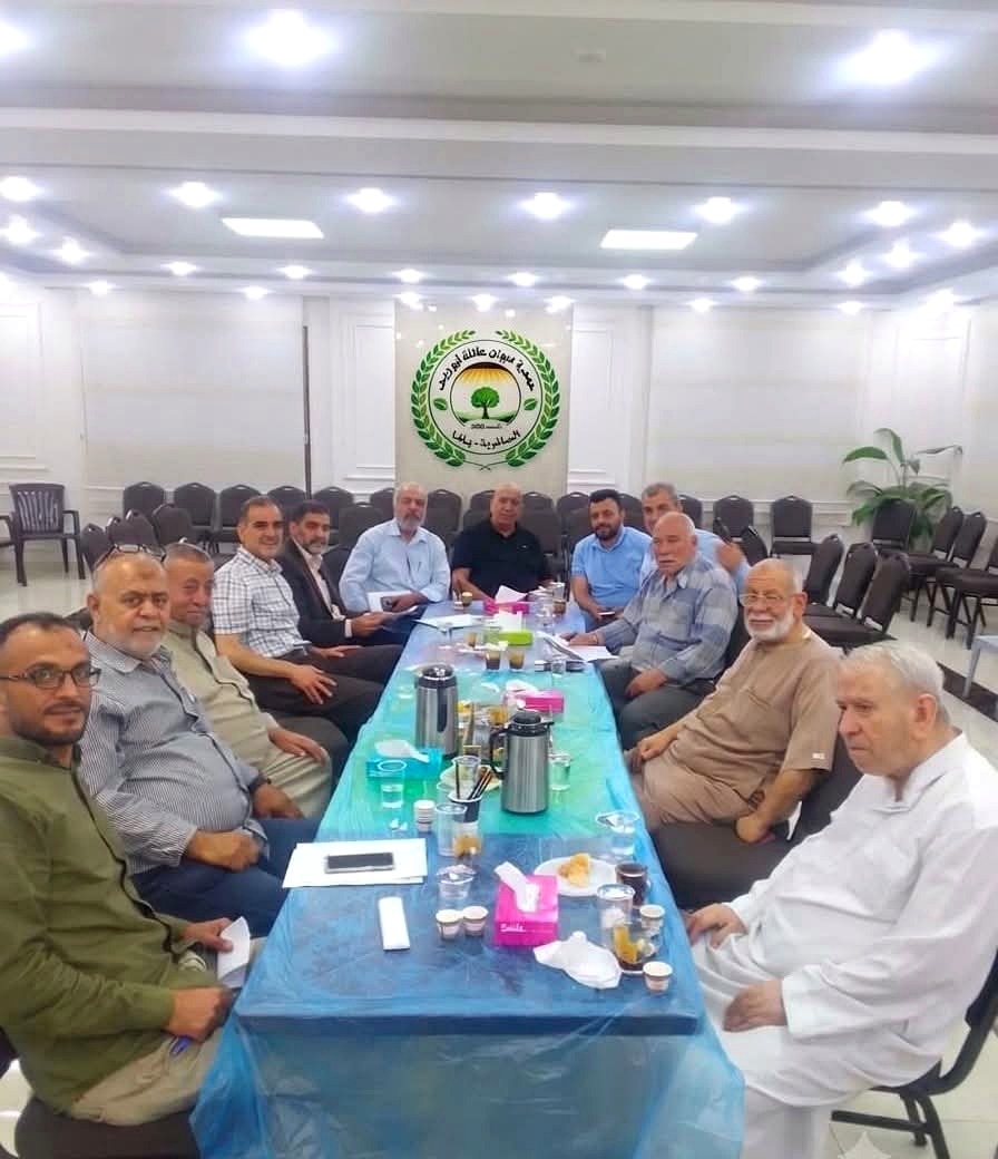 اجتماع مشترك للجنة الاستشارية والهيئة الإدارية لديوان عشيرة أبو زيد